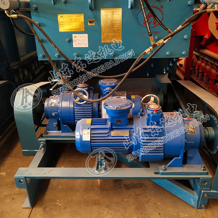 给煤机驱动装置