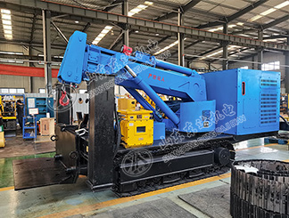 履带臂架式搬运车